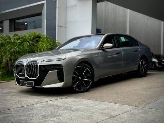 Carro ELÉTRICO XDRIVE60 M SPORT