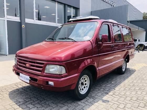 Carro 3.9 EXECUTIVA VAN DIESEL 4P MANUAL