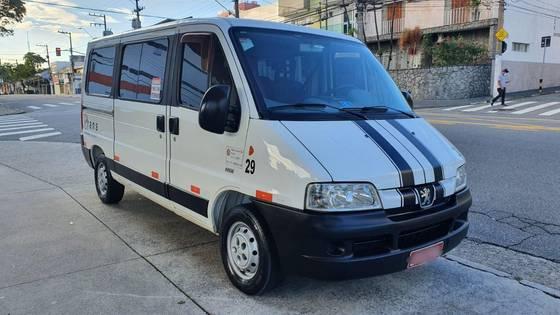 Carro 2.3 HDI 330 PASSAGEIRO 16 LUGARES 8V DIESEL 3P MANUAL