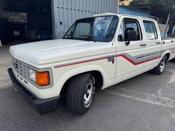 Carro 4.1 CUSTOM S CD 8V GASOLINA 4P MANUAL