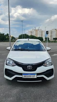 Carro 1.5 X PLUS 16V FLEX 4P AUTOMÁTICO