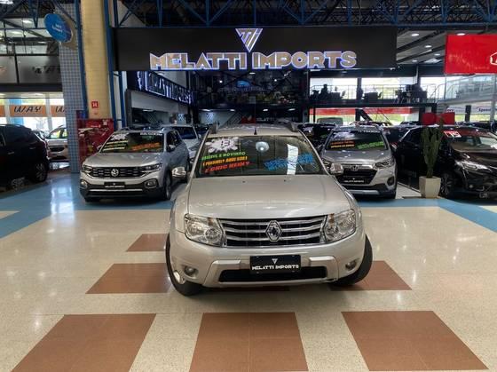 Carro 1.6 DYNAMIQUE 4X2 16V FLEX 4P MANUAL