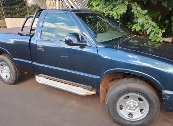 Carro 4.3 SFI DLX 4X2 CE V6 12V GASOLINA 2P MANUAL