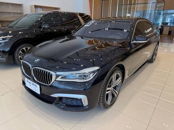 Carro 4.4 M SPORT V8 32V GASOLINA 4P AUTOMÁTICO