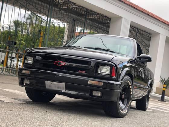 Carro 4.3 10 4X2 CS V6 GASOLINA 2P AUTOMÁTICO