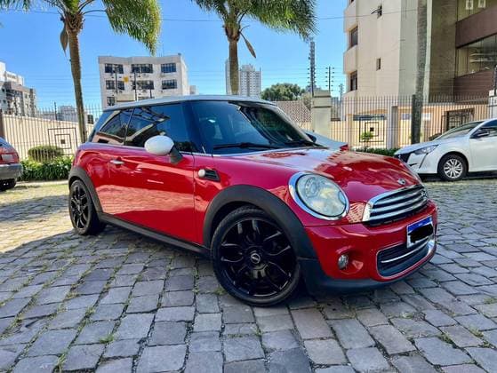 Carro 1.6 16V GASOLINA 2P AUTOMÁTICO