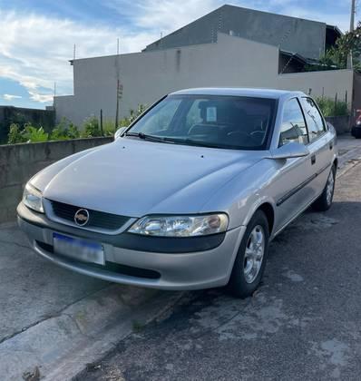 Carro 2.2 MPFI GL 8V GASOLINA 4P MANUAL