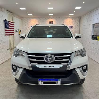 Carro 2.8 SRX 4X4 7 LUGARES 16V TURBO INTERCOOLER DIESEL 4P AUTOMÁTICO