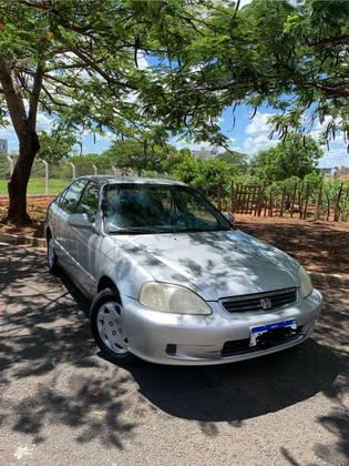 Carro 1.6 LX 16V GASOLINA 4P MANUAL