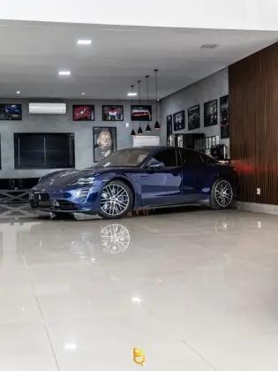 Carro TURBO ELÉTRICO