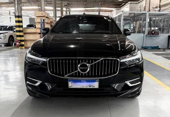 Carro 2.0 T8 HYBRID MOMENTUM AWD GEARTRONIC