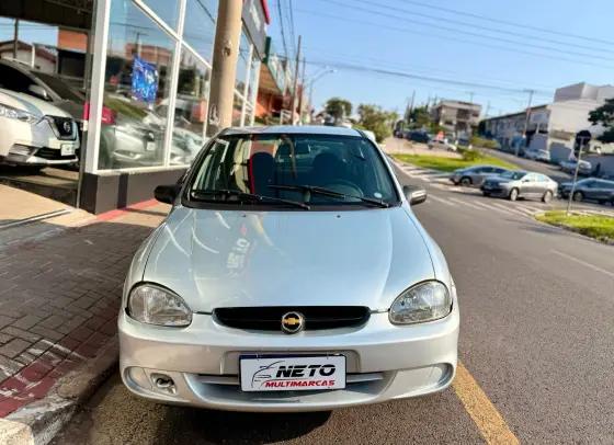 Carro 1.0 MPFI CLASSIC SEDAN LIFE 8V FLEX 4P MANUAL