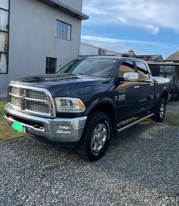 Carro 6.7 LARAMIE 4X4 CD I6 TURBO DIESEL 4P AUTOMÁTICO