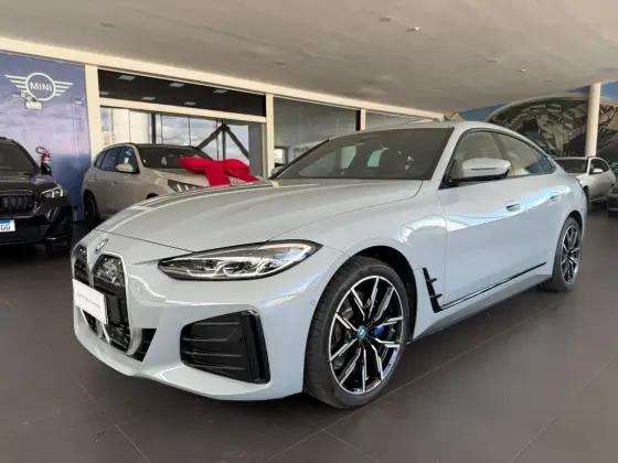 Carro ELÉTRICO eDRIVE40 M SPORT