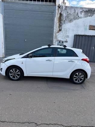 Carro 1.6 COPA DO MUNDO 16V FLEX 4P AUTOMÁTICO