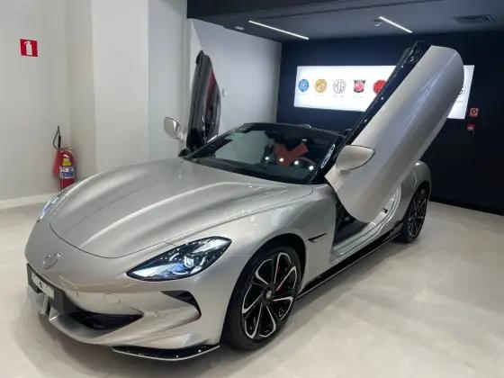 Carro 77 KW ELÉTRICO GT AWD