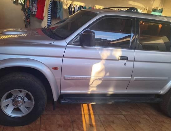 Carro 2.8 GLS 4X4 8V TURBO DIESEL 2P MANUAL