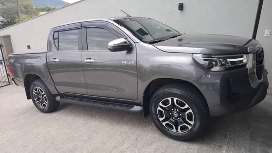 Carro 2.8 D-4D TURBO DIESEL CD SRX 4X4 AUTOMÁTICO