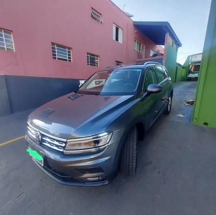 Carro 1.4 250 TSI TOTAL FLEX ALLSPACE COMFORTLINE TIPTRONIC