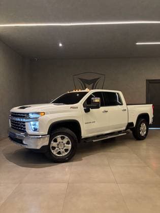Carro 6.6 V8 DURAMAX DIESEL 2500HD LTZ CHASSI 4WD AUTOMÁTICO
