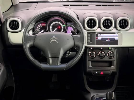 Carro 1.6 LIVE 16V FLEX 4P AUTOMÁTICO