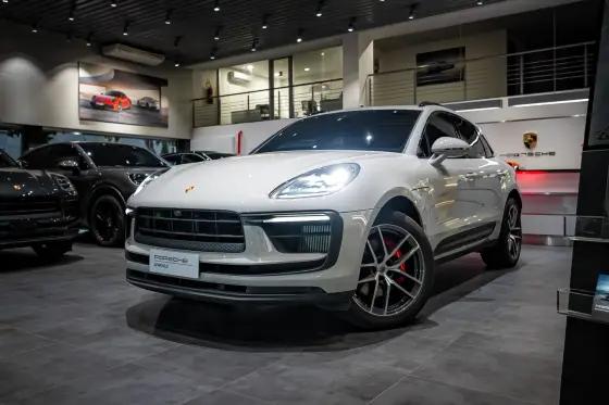 Carro 2.9 V6 BITURBO GASOLINA S PDK