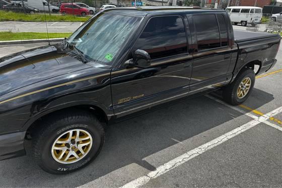 Carro 4.3 SFI EXECUTIVE 4X2 CD V6 12V GASOLINA 4P MANUAL