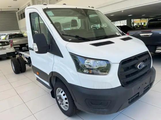 Carro 2.0 ECOBLUE DIESEL CHASSIS L4H1 350E MANUAL