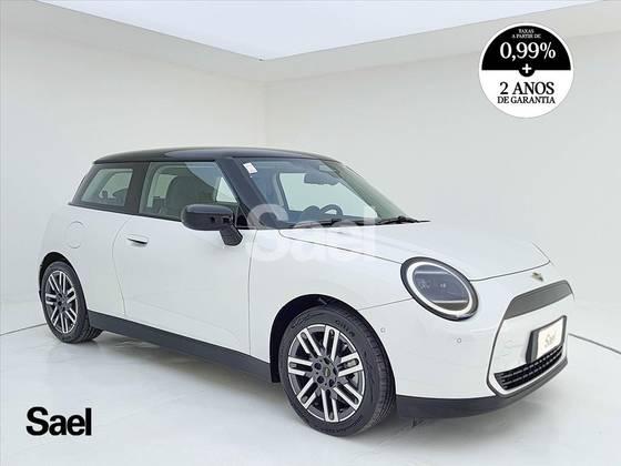 Carro 40,7 KW ELÉTRICO 2P E