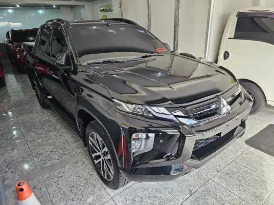 Carro 2.4 BITURBO DIESEL CD HPE-S 4X4 AUTOMÁTICO