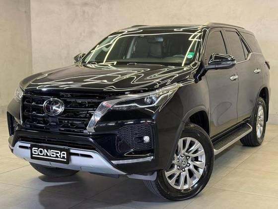 Carro 2.8 D-4D TURBO DIESEL CD SRX 4X4 AUTOMÁTICO