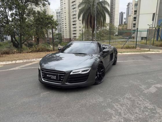 Carro 5.2 FSI QUATTRO SPYDER V10 40V GASOLINA 2P S TRONIC