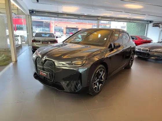 Carro ELÉTRICO XDRIVE50 SPORT