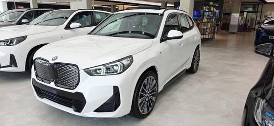 Carro ELÉTRICO XDRIVE30 M SPORT