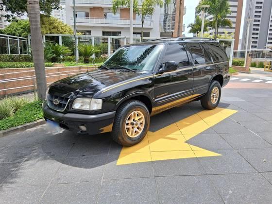 Carro 4.3 SFI DLX EXECUTIVE 4X2 V6 12V GASOLINA 4P MANUAL