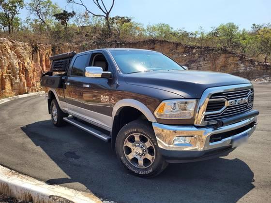 Carro 6.7 LARAMIE 4X4 CD I6 TURBO DIESEL 4P AUTOMÁTICO