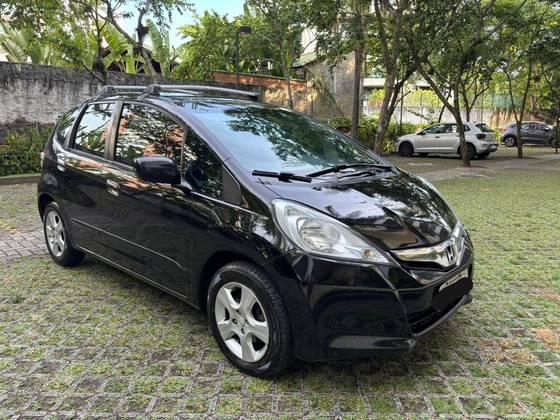 Carro 1.4 LX 16V FLEX 4P AUTOMÁTICO