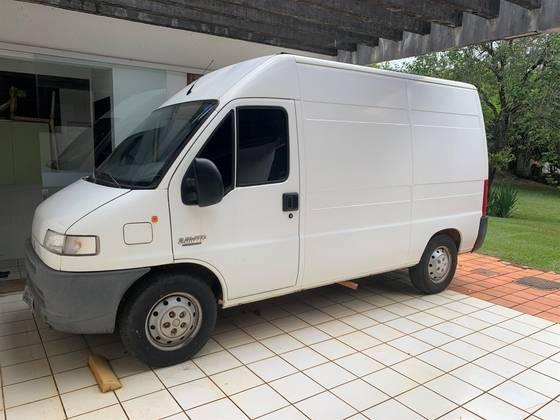 Carro 2.8 MAXICARGO 8V TURBO DIESEL 3P MANUAL