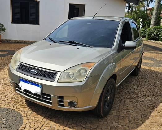 Carro 1.6 MPI HATCH 8V FLEX 4P MANUAL