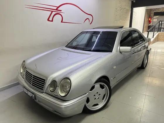 Carro 4.2 AVANTGARDE V8 GASOLINA 4P AUTOMÁTICO