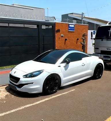 Carro 1.6 16V TURBO GASOLINA 2P AUTOMÁTICO
