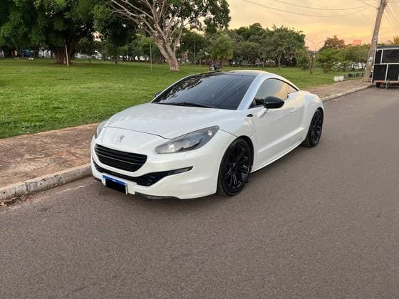 Carro 1.6 16V TURBO GASOLINA 2P AUTOMÁTICO
