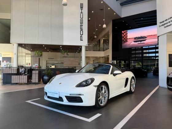Carro 2.0 16V H4 GASOLINA BOXSTER PDK
