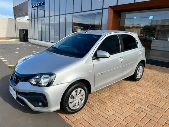 Carro 1.3 X 16V FLEX 4P AUTOMÁTICO