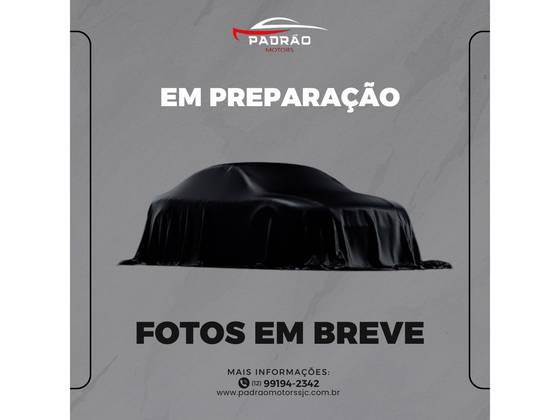 Carro 2.4 ADVANTAGE 4X2 CD 8V FLEX 4P MANUAL