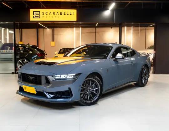 Carro 5.0 V8 GASOLINA DARK HORSE SELECTSHIFT