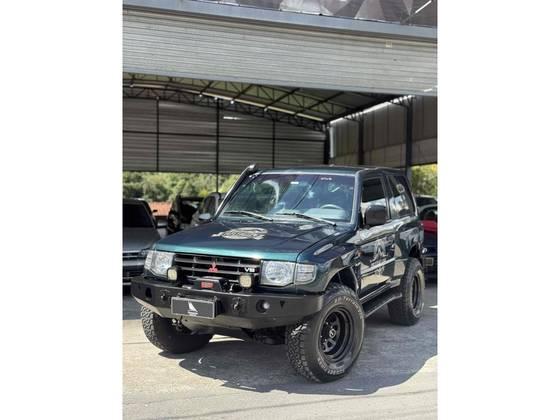 Carro 3.0 GLS 4X4 V6 24V GASOLINA 2P MANUAL