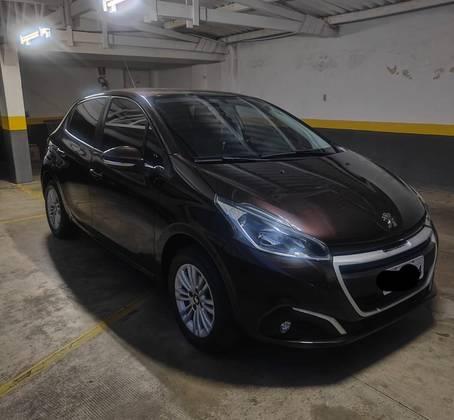 Carro 1.6 ACTIVE PACK 16V FLEX 4P AUTOMÁTICO