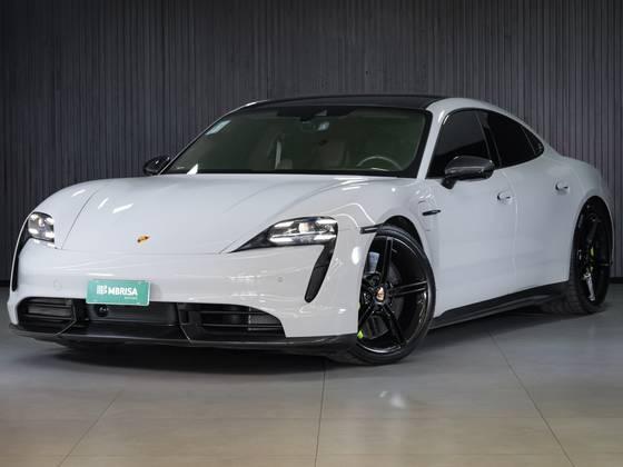 Carro TURBO S ELÉTRICO