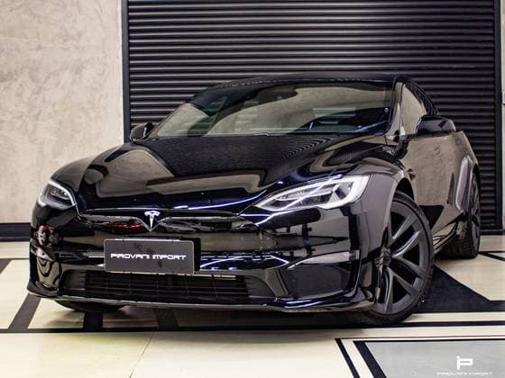 Carro ELÉTRICO PLAID
